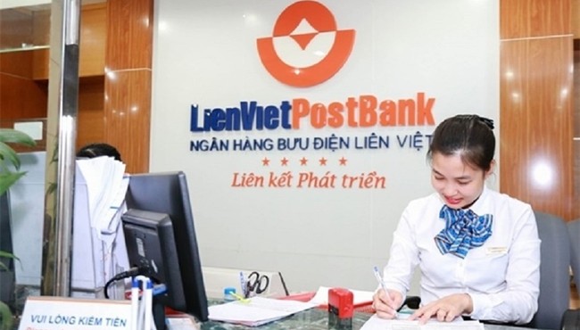 Tăng vốn thêm 5.000 tỷ và bầu Thuỵ vào HĐQT, giá nào cho LienVietPostBank?