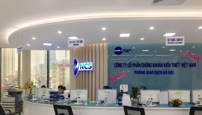 CSI tăng vọt khi Chứng khoán Kiết Thiết nộp hồ sơ niêm yết HoSE