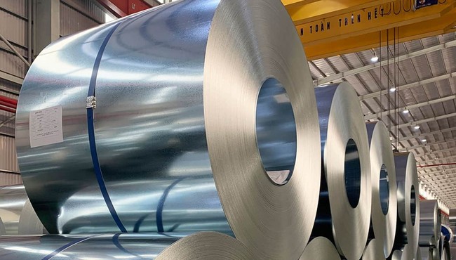 NKG giảm 36% trong 1 tháng, Chủ tịch ra tay gom 3 triệu cổ phiếu