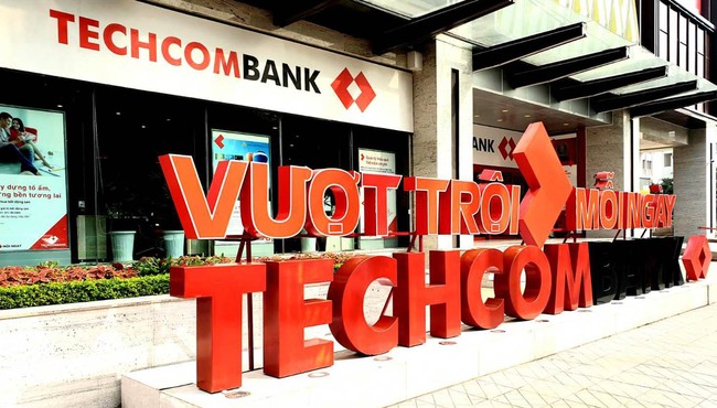 Techcombank đặt kế hoạch lợi nhuận 2023 suy giảm 14% 