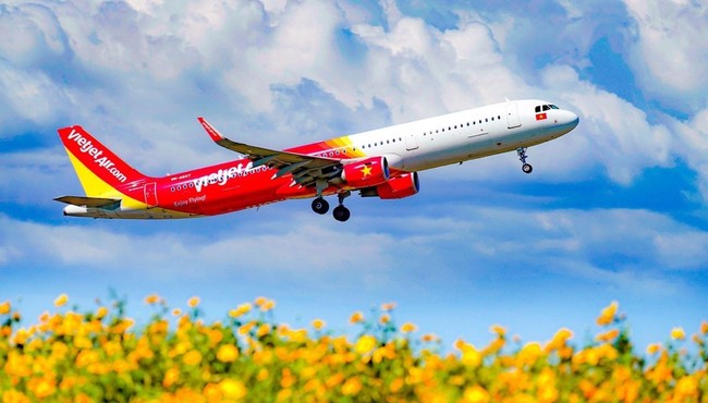 Vietjet sắp chào bán 24,5 triệu cổ phiếu cho 3 tổ chức, huy động 2.450 tỷ