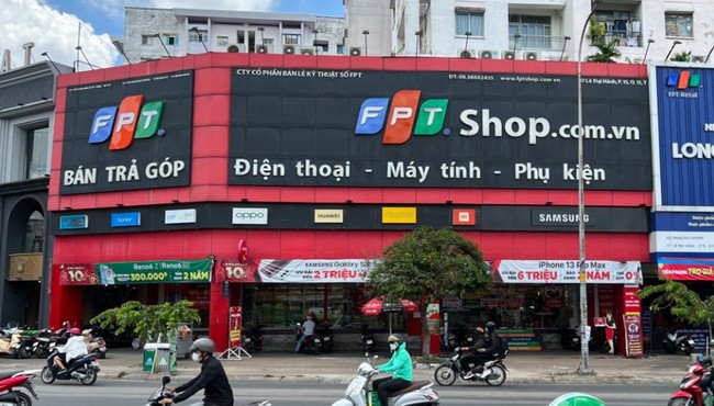 Doanh thu trung bình FPT Shop đạt 2,1 tỷ đồng/tháng