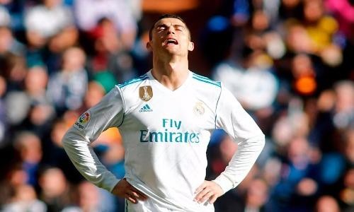 Chuyển nhượng bóng đá mới nhất: Giận Real, Ronaldo nằng nặc đòi về M.U