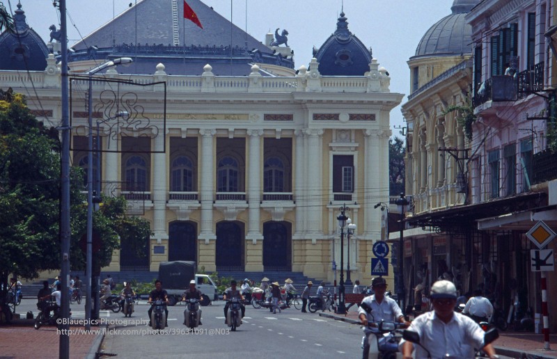 Loat anh sinh dong ve Ha Noi nam 1998 vua duoc cong bo-Hinh-4