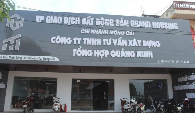 Dinh chi hoat dong 13 van phong bat dong san o Mong Cai