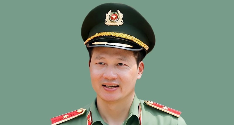 Thieu tuong Vu Hong Van lam Pho Chu nhiem UBKT Trung uong