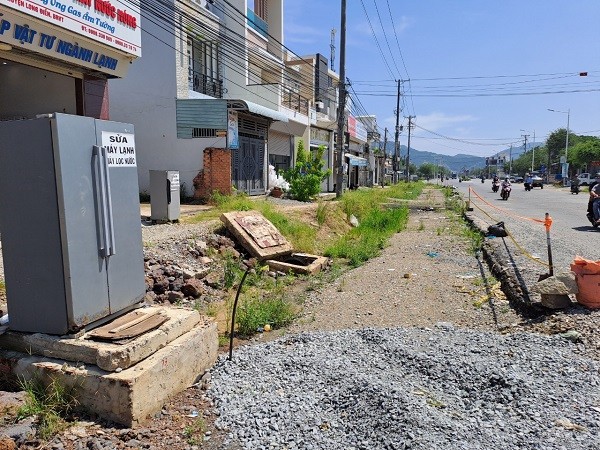 Ba Ria – Vung Tau: 3km duong thi cong dang do, dan bi anh huong du duong-Hinh-11