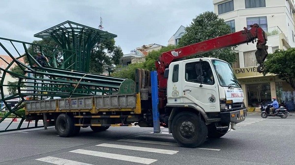 Vi sao Vung Tau phai thao do cac tru thap hoa tren duong Le Hong Phong?-Hinh-2