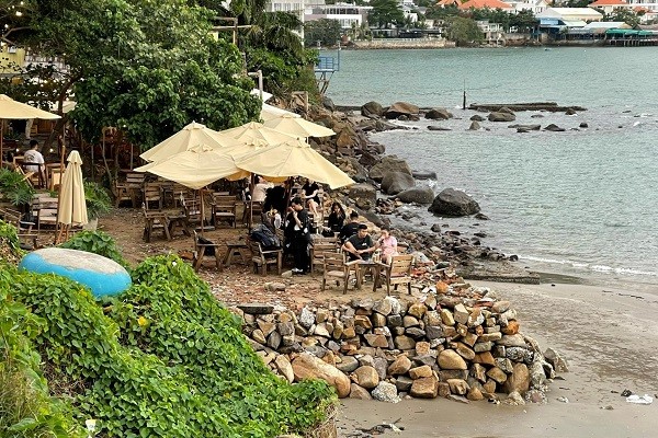 Vung Tau: Tinh trang lan nui, lan bien dien bien phuc tap