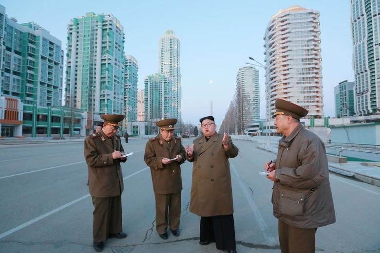 Chum anh ve cac hoat dong cua Chu tich Trieu Tien Kim Jong-un-Hinh-15