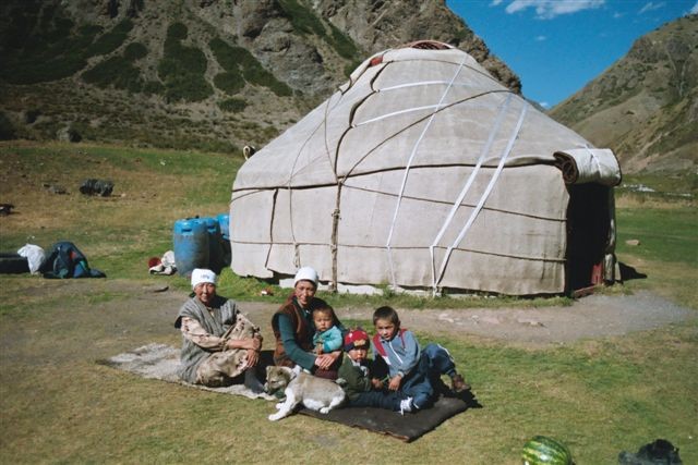 Dieu bat ngo thu vi ve dat nuoc Kyrgyzstan-Hinh-9