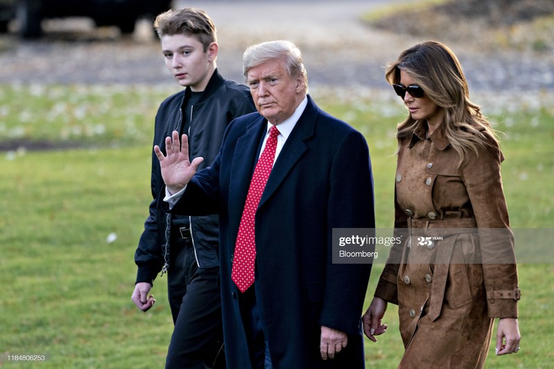 Ngam ve dien trai cua “Hoang tu Nha Trang” Barron Trump-Hinh-3