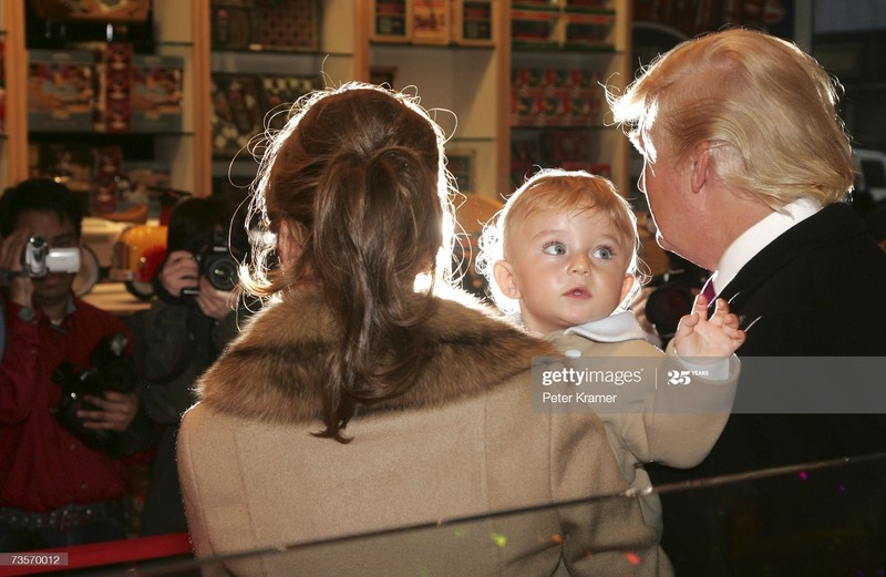 Ngam ve dien trai cua “Hoang tu Nha Trang” Barron Trump-Hinh-8