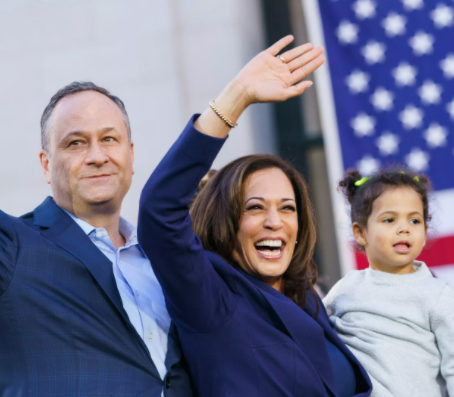 Biet gi ve phu quan cua nu Pho Tong thong My tuong lai Kamala Harris-Hinh-2