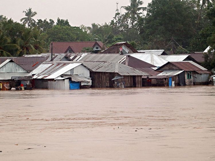 Can canh ngap lut kinh hoang o Philippines vi bao Dujuan-Hinh-7