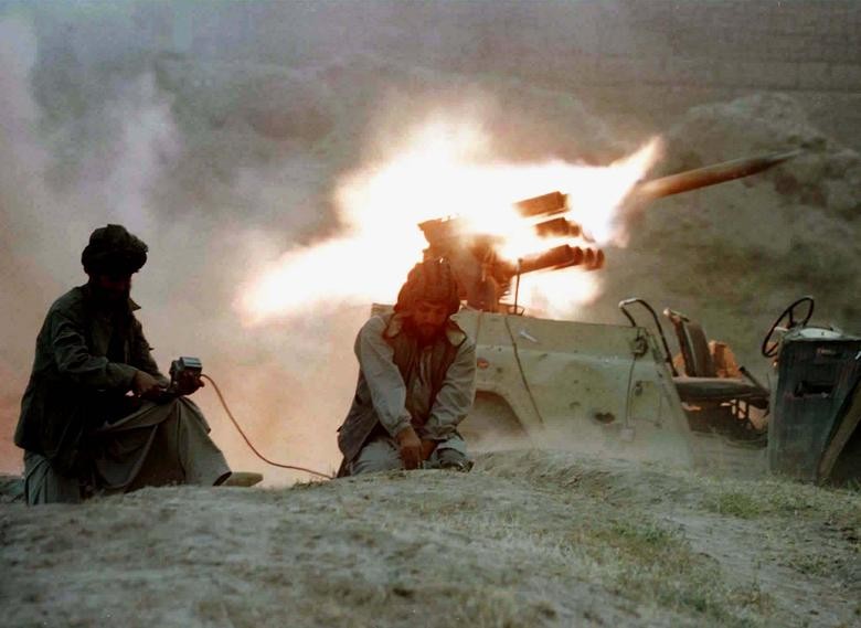 Nhin lai thoi gian Taliban cai tri Afghanistan giai doan 1996-2001