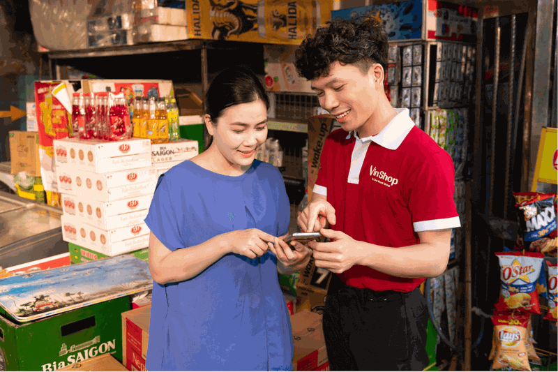 VinShop vinh danh cac tieu thuong sau 3 nam 