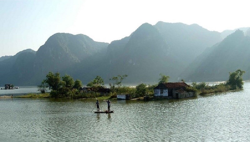 Vi sao du an du lich ho Dong Thai bi de nghi dung hoat dong?