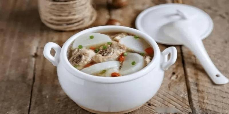 Meo nau canh xuong ngot nuoc, het mui tanh