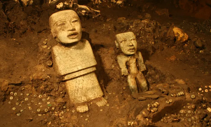 Kim tự tháp của người Maya chứa “dòng sông thủy ngân” đặc biệt - Hình 4 Kim tu thap cua nguoi Maya chua “dong song thuy ngan” dac biet-Hinh-4