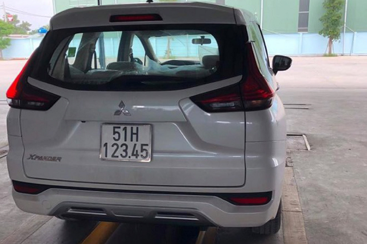 Mitsubishi Xpander bien 123.45 bi het gia 1,7 ty o Sai Gon-Hinh-4