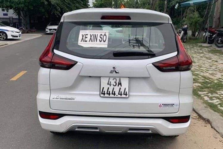 Mitsubishi Xpander bien 123.45 bi het gia 1,7 ty o Sai Gon-Hinh-6