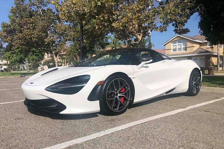 Dai gia Viet nao vua 'dat gach' mua sieu xe McLaren 720S Spider hon 23 ty?-Hinh-3