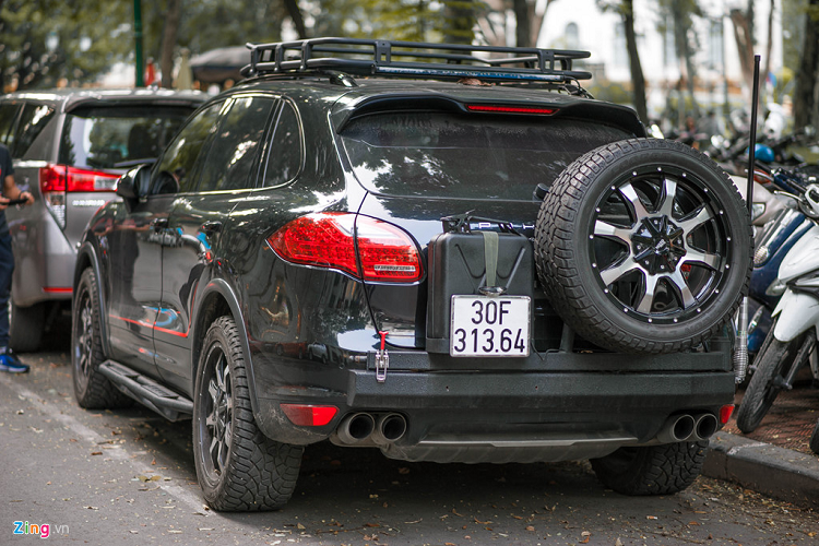 Dai gia Dang Le Nguyen Vu vua do xe Porsche Cayenne cuc ngau-Hinh-10