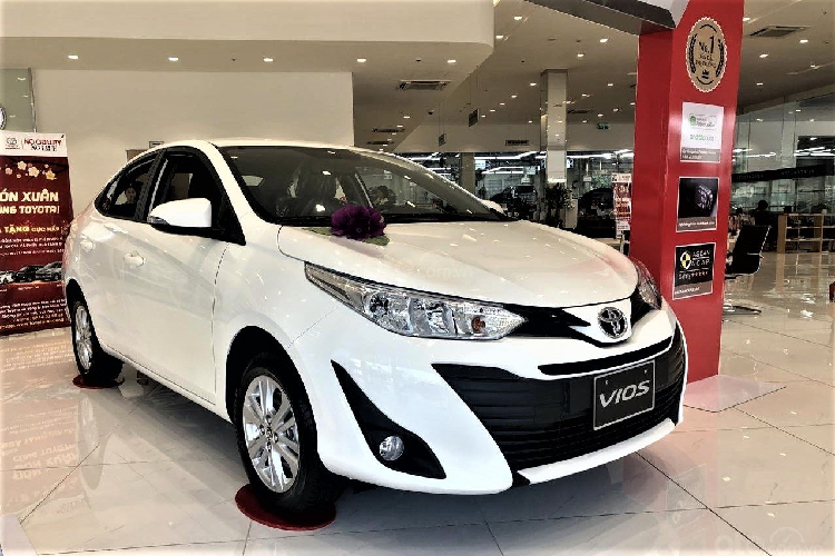 "Mẫu xe quốc dân" Toyota Vios bất ngờ “đại hạ giá”