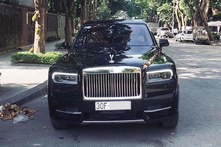 Ngam bo doi xe sieu sang Rolls-Royce Phantom VIII va Cullinan-Hinh-6