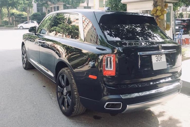 Ngam bo doi xe sieu sang Rolls-Royce Phantom VIII va Cullinan-Hinh-7