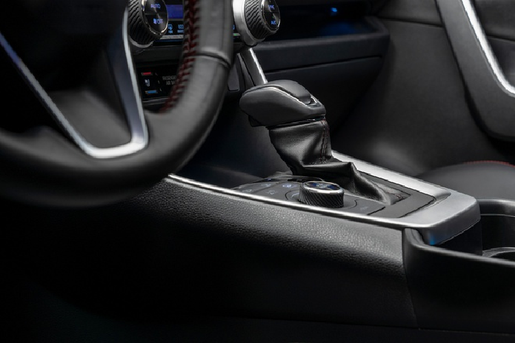 Cận cảnh Toyota RAV4 Prime PHEV 2021 đầy ấn tượng - Hình 7 Can canh Toyota RAV4 Prime PHEV 2021 day an tuong-Hinh-7