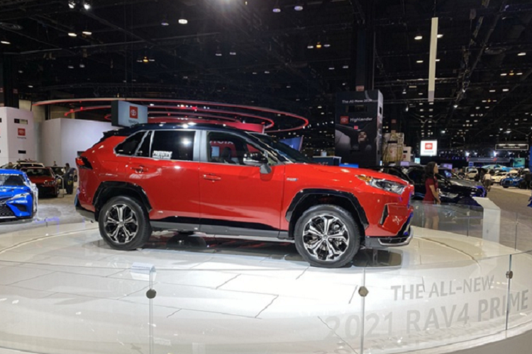 Cận cảnh Toyota RAV4 Prime PHEV 2021 đầy ấn tượng Can canh Toyota RAV4 Prime PHEV 2021 day an tuong