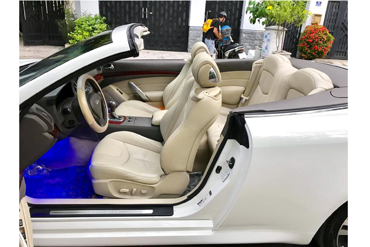 Xe sang Infiniti G37 Convertible 'của hiếm' ở Sài Gòn - Hình 5 Xe sang Infiniti G37 Convertible 'cua hiem' o Sai Gon-Hinh-5