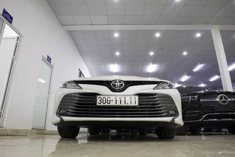 Toyota Camry 2020 biển cực chất ngũ quý 1 Toyota Camry 2020 bien cuc chat ngu quy 1