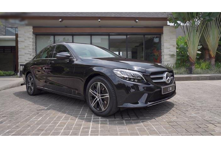 Mercedes-Benz C180 2020 gia hon 1,3 ty tai Viet Nam?-Hinh-3