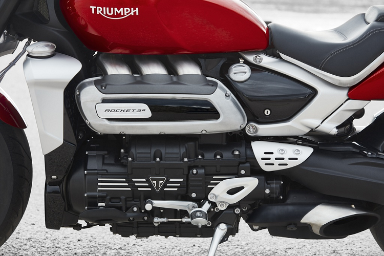 Triumph Rocket 3 hon 725 trieu tai Malaysia sap ve Viet Nam-Hinh-2