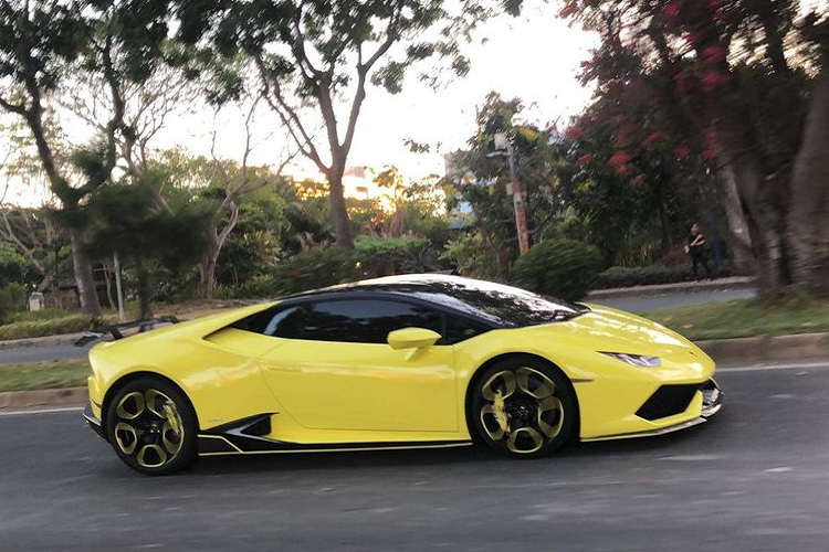 Can canh sieu xe Lamborghini bien khung tai TP HCM-Hinh-5