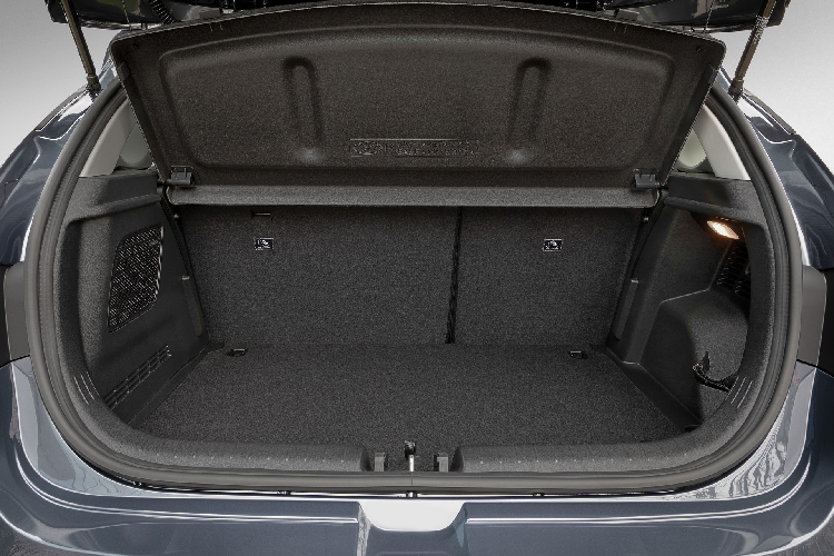 Nội thất Hyundai i20 mới có gì hấp dẫn? - Hình 7 Noi that Hyundai i20 moi co gi hap dan?-Hinh-7