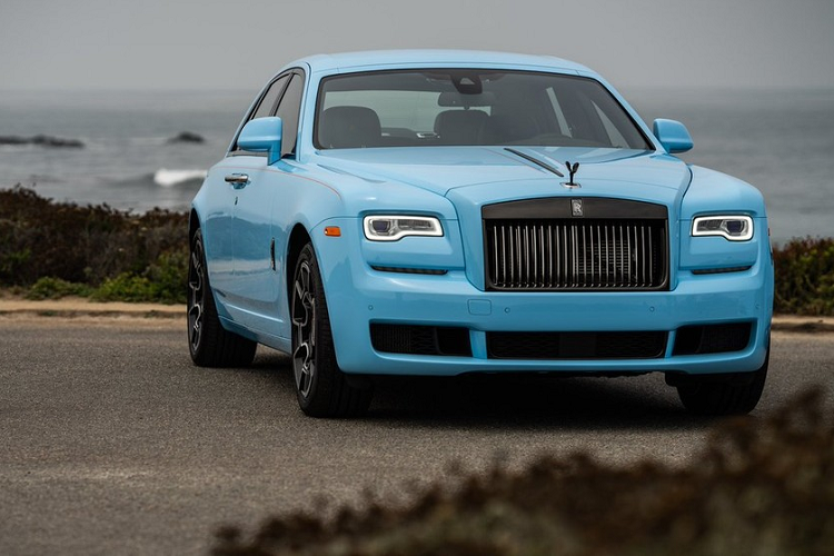 Choang ngop voi dan xe sieu sang Rolls-Royce 'khoac ao xanh'-Hinh-5