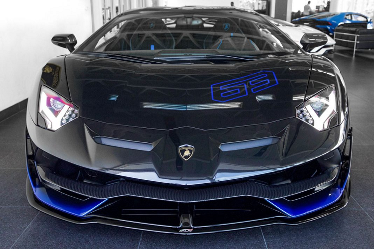 Ngam sieu bo Lamborghini Aventador SVJ 63 ban gioi han, co mau 'doc'-Hinh-2