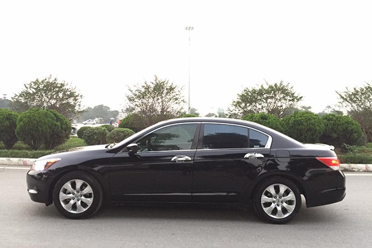 Co nen mua xe Honda Accord doi 2008 hon 400 trieu?-Hinh-2