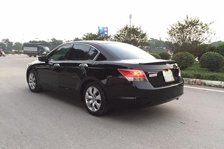 Co nen mua xe Honda Accord doi 2008 hon 400 trieu?-Hinh-9