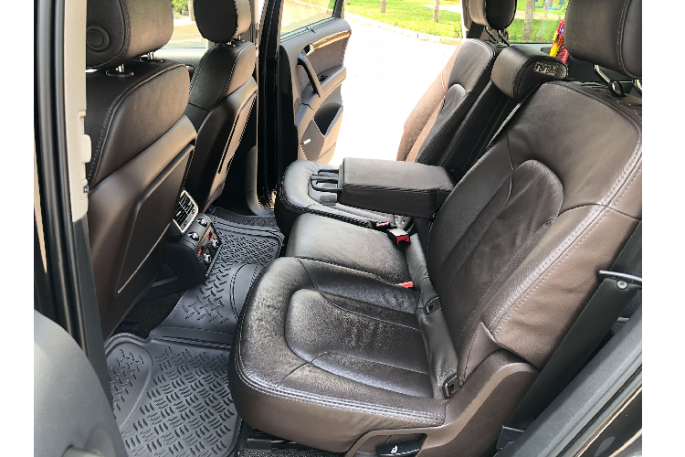 Sử dụng Audi Q7 gần 5 năm, đại gia Sài Gòn bay gần 2 tỷ - Hình 5 Su dung Audi Q7 gan 5 nam, dai gia Sai Gon bay gan 2 ty-Hinh-5