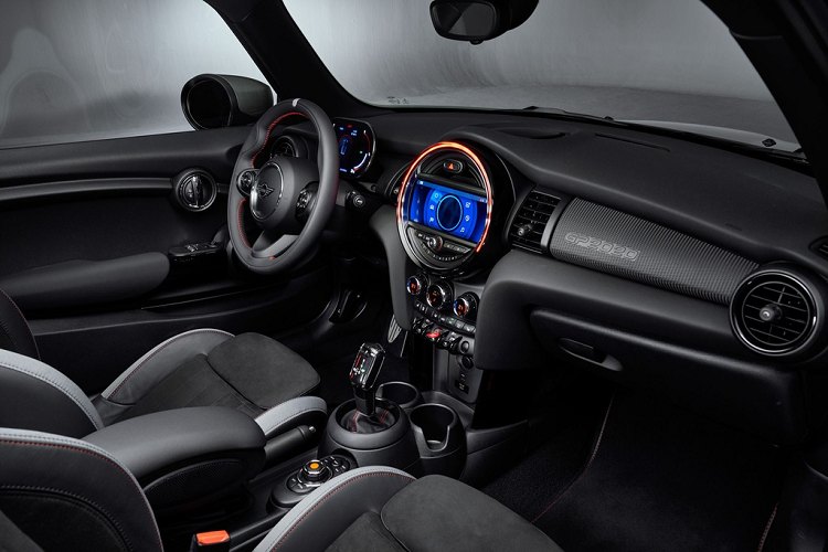 Mini John Cooper Works GP cực đẹp có giá gần 3 tỷ đồng tại Thái - Hình 7 Mini John Cooper Works GP cuc dep co gia gan 3 ty dong tai Thai-Hinh-7
