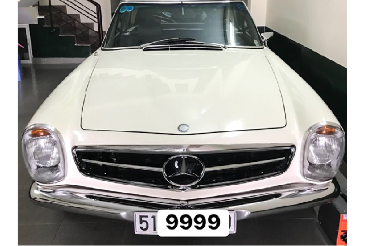 Can canh xe sang Mercedes-Benz 280 SL hon 50 tuoi