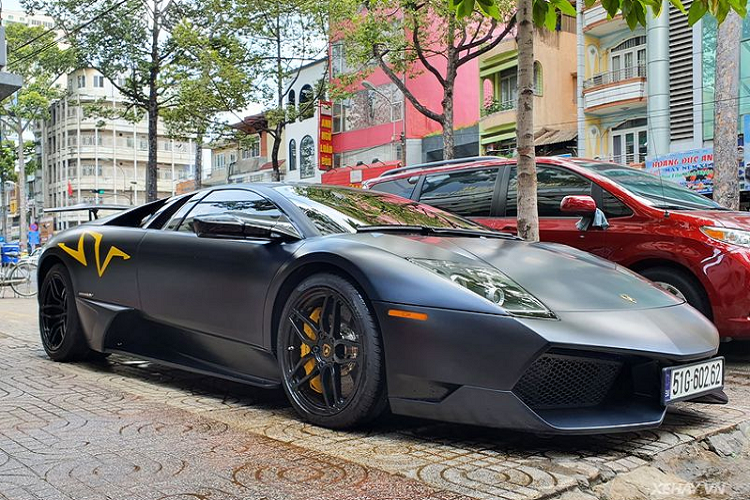 Chào bán siêu xe Lamborghini Murcielago SV một thời của đại gia Minh nhựa Chao ban sieu xe Lamborghini Murcielago SV mot thoi cua dai gia Minh nhua