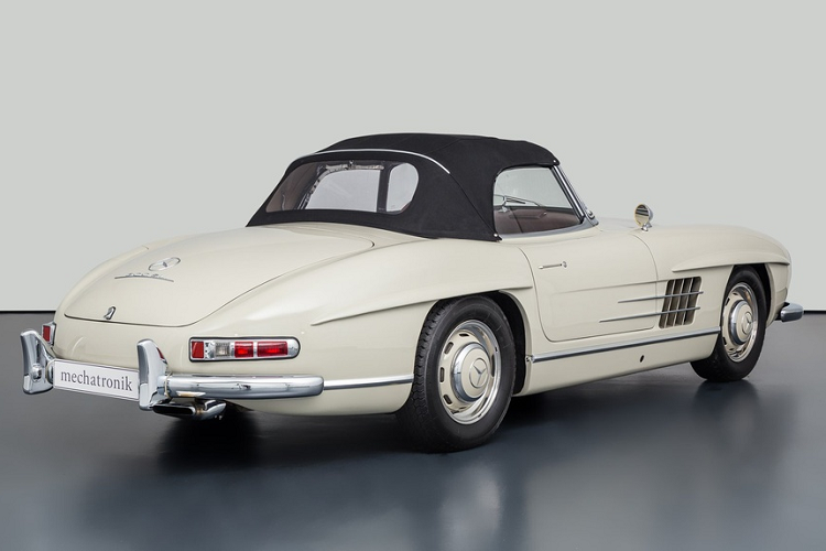 Mercedes-Benz 300 SL bo xo 40 nam ban hon 23 ty dong-Hinh-7