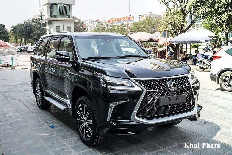 'Chuyen co mat dat' Lexus LX570 do 4 cho co gia hon 10 ty