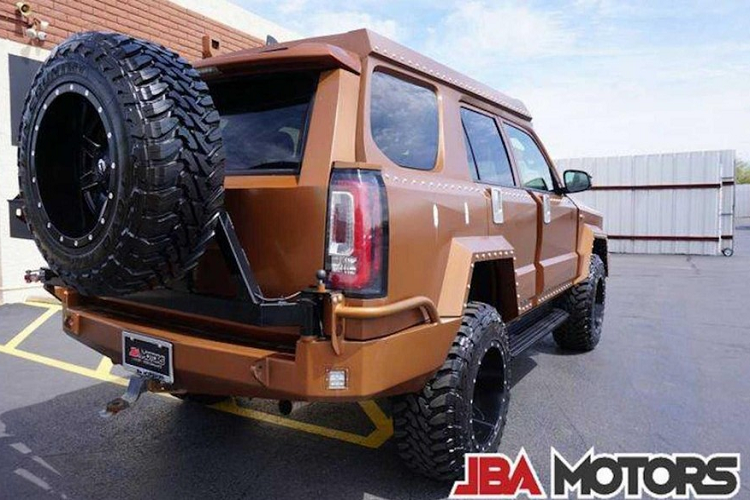 Cận cảnh Toyota 4Runner 2016 bọc giáp hầm hố chỉ 840 triệu - Hình 6 Can canh Toyota 4Runner 2016 boc giap ham ho chi 840 trieu-Hinh-6